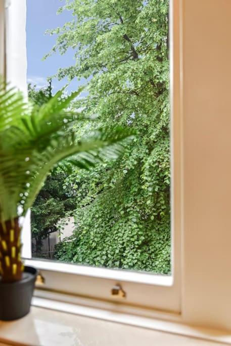 The Holland House Holiday home London